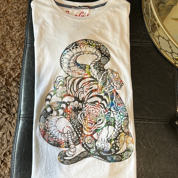 Robert Graham T-Shirt - Picture 1 of 6